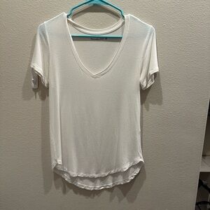 Abercrombie & Fitch White V-Neck Short Sleeve Tee